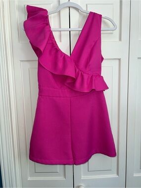 DO+BE Pink Ruffle Romper Small